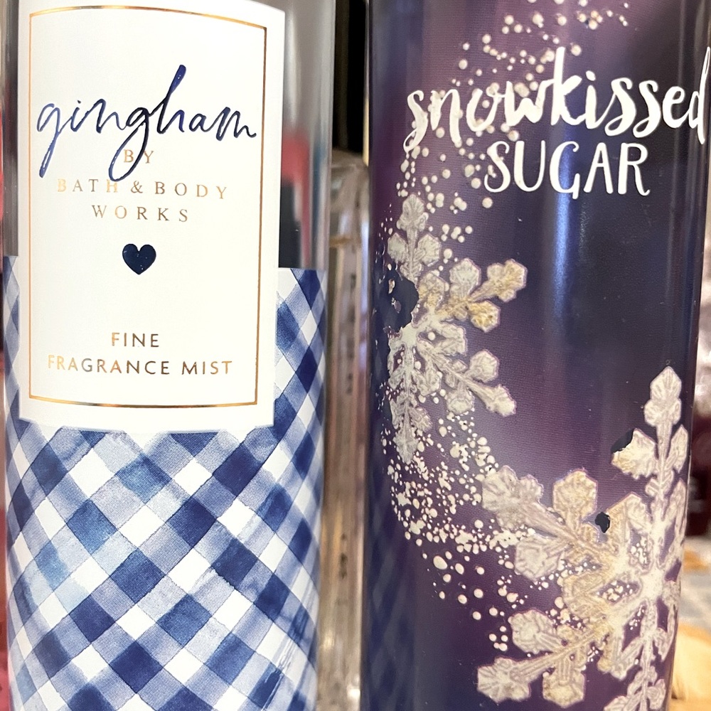 Bath and body works body spray, sizes of use reflected in pictures. ❄️ 💙